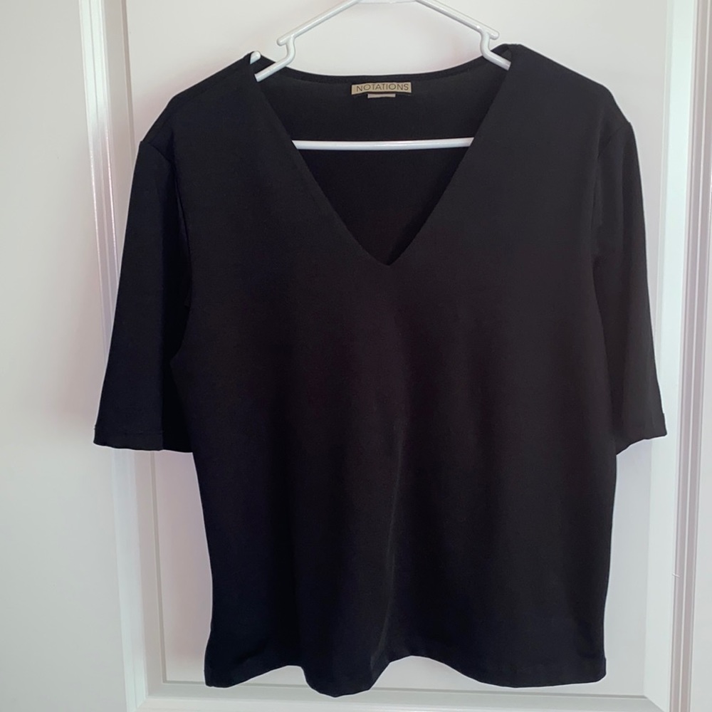 3/4 Black V Neck Top